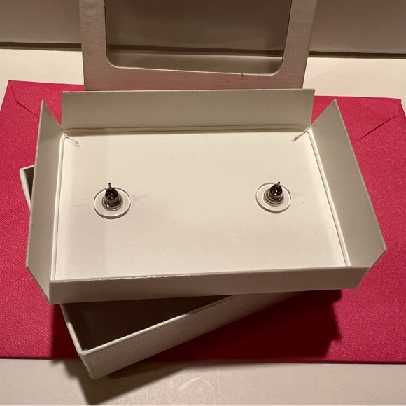 NWT WOMEN’S JLO by JENNIFER LOPEZ CZ STUD EARRINGS. - Picture 8 of 10